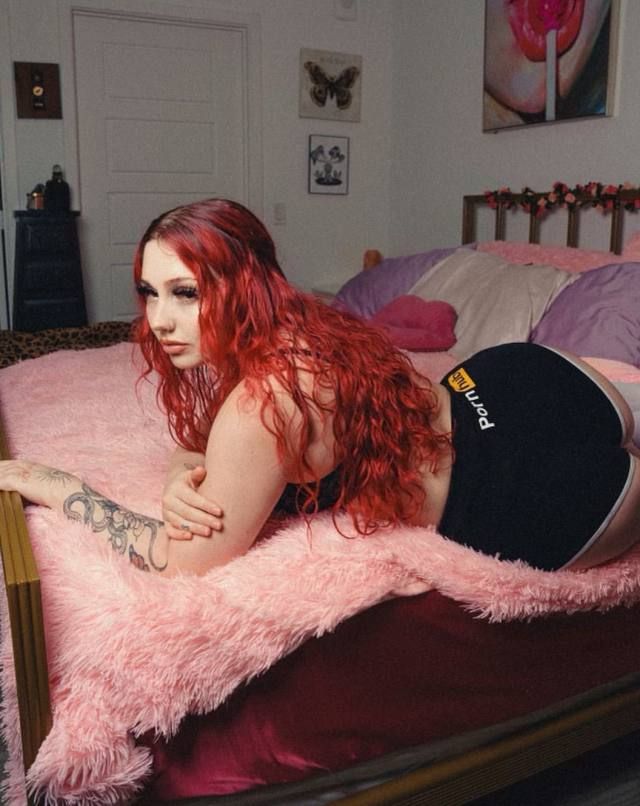 DISCREET HOOKUP/ GIRLFRIEND EXPERIENCE FOR MATURE ADULTS/COUPLES - Image 2